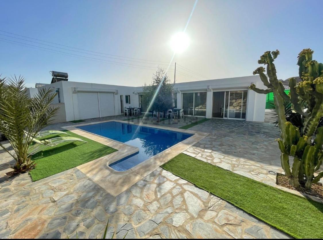 Private Pool In Villa Near The Beach Torre de Benagalbon Exteriér fotografie